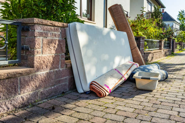 Best Mattress Removal Service  in North Liberty, IA